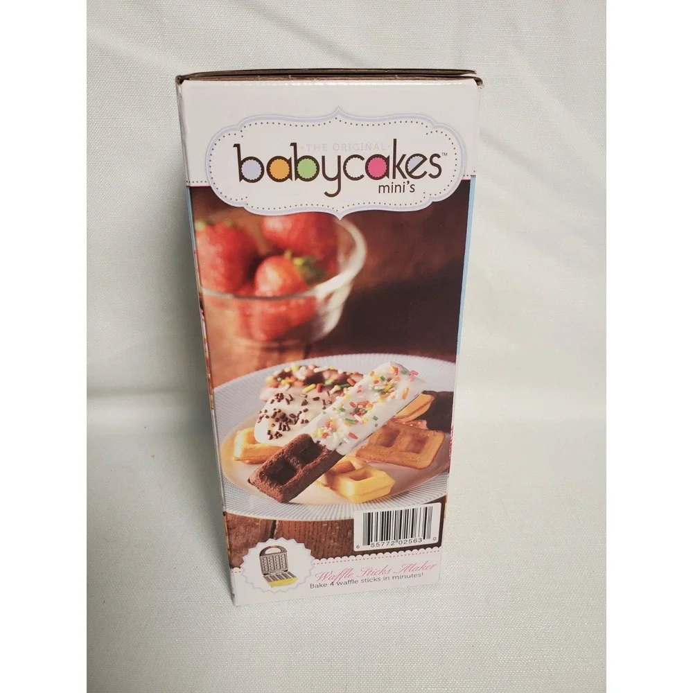 Babycakes Mini's Ceramic Coated Waffle Sticks Maker Yellow WMM-401‎ Makes 4 NEW